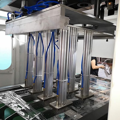 Positive and Negative Pressure Plastic Thermoforming Machine